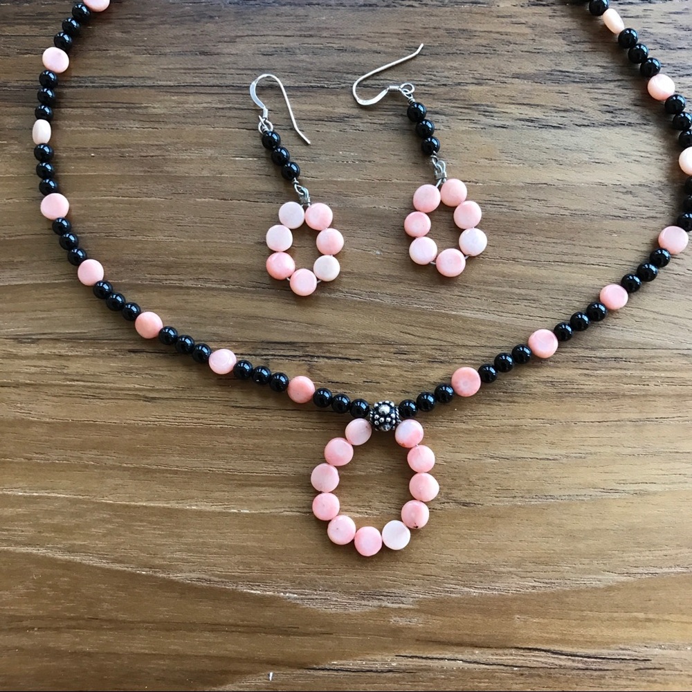 Black onyx & pink coral bead necklace & earrings